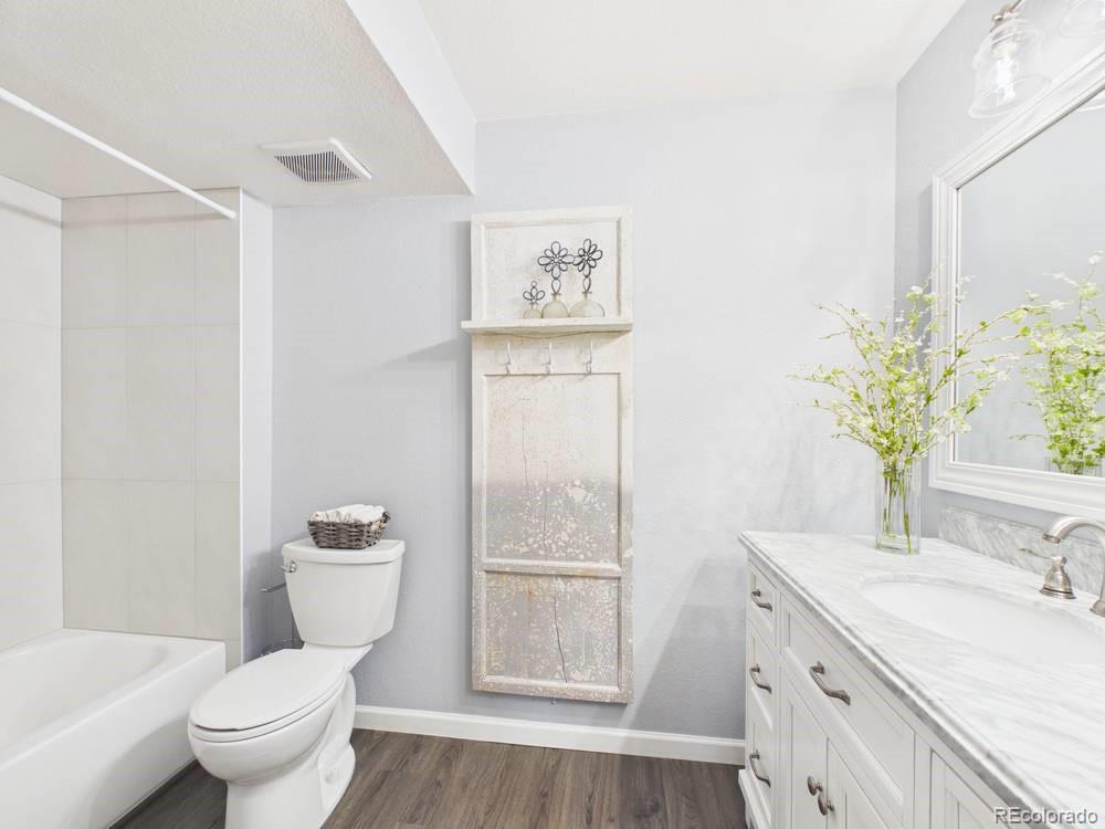 MLS Image #16 for 3600 s pierce street,denver, Colorado