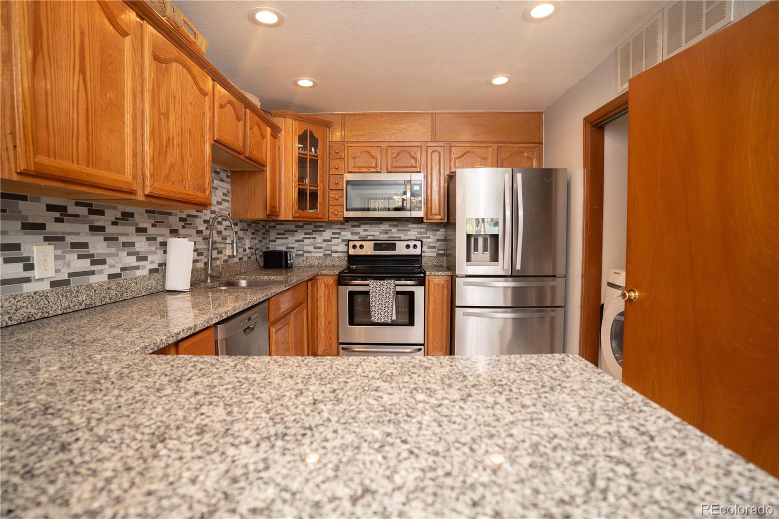 MLS Image #10 for 1360 s idalia street,aurora, Colorado