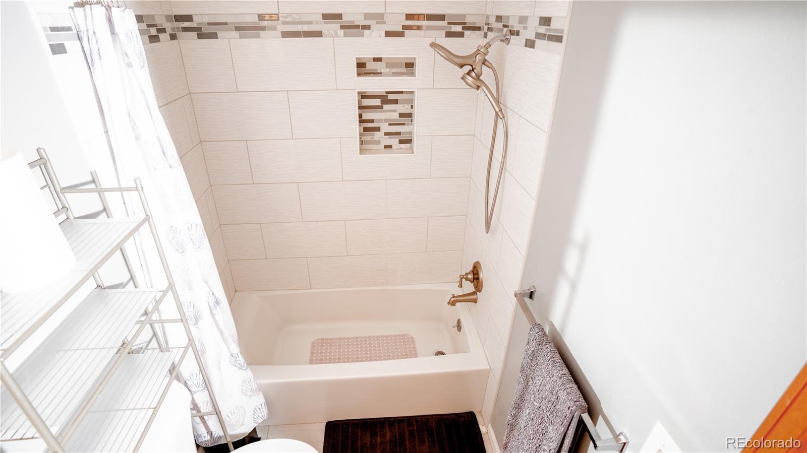 MLS Image #17 for 1360 s idalia street,aurora, Colorado