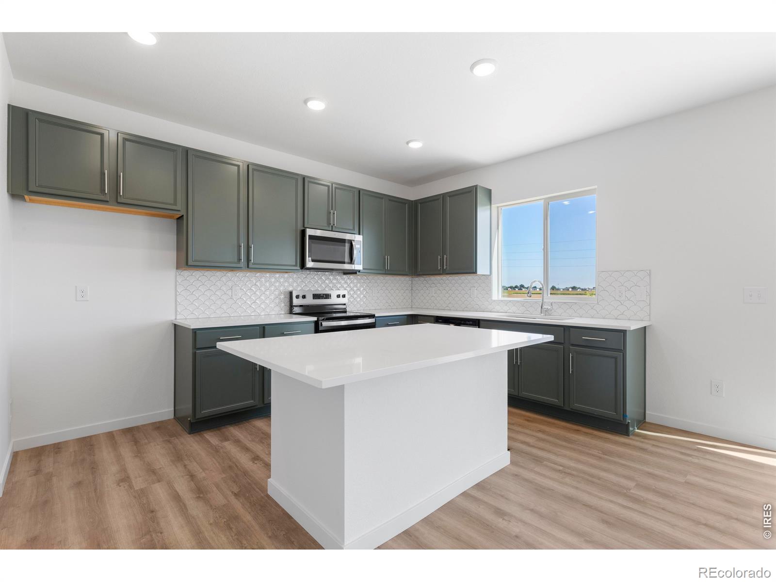 MLS Image #4 for 701  muturu road,johnstown, Colorado