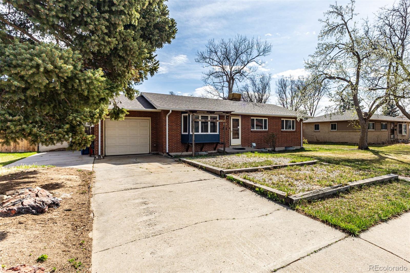 MLS Image #1 for 40  dover street,lakewood, Colorado