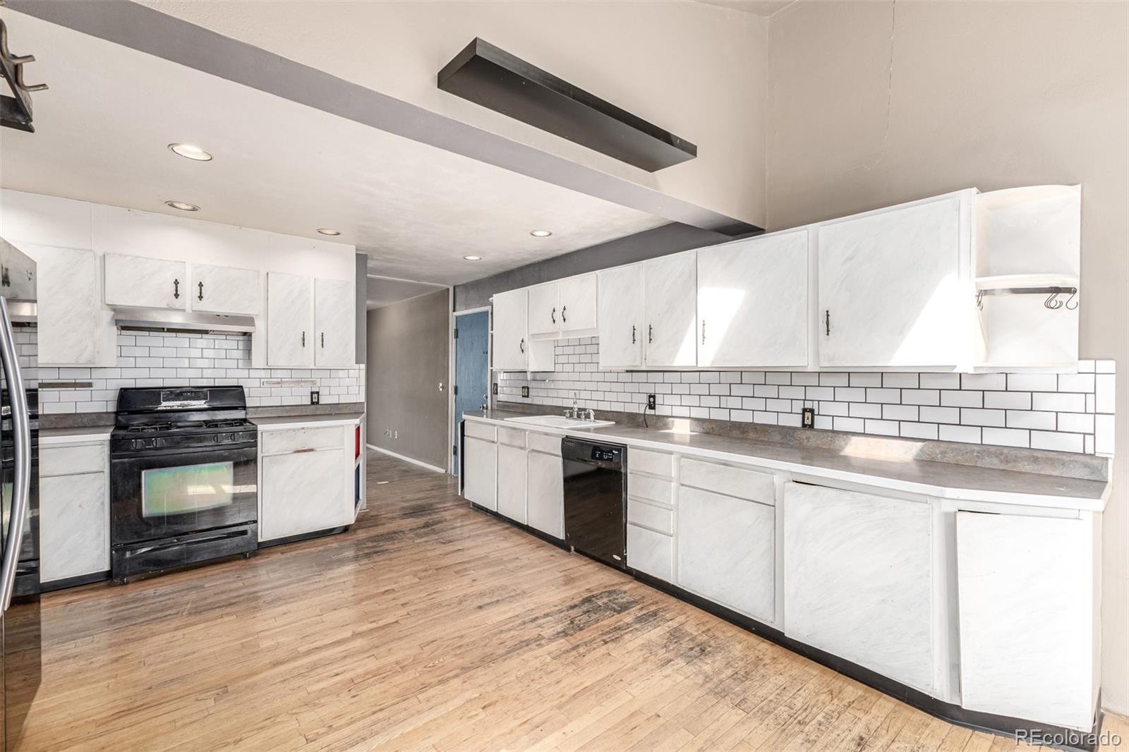 MLS Image #13 for 40  dover street,lakewood, Colorado