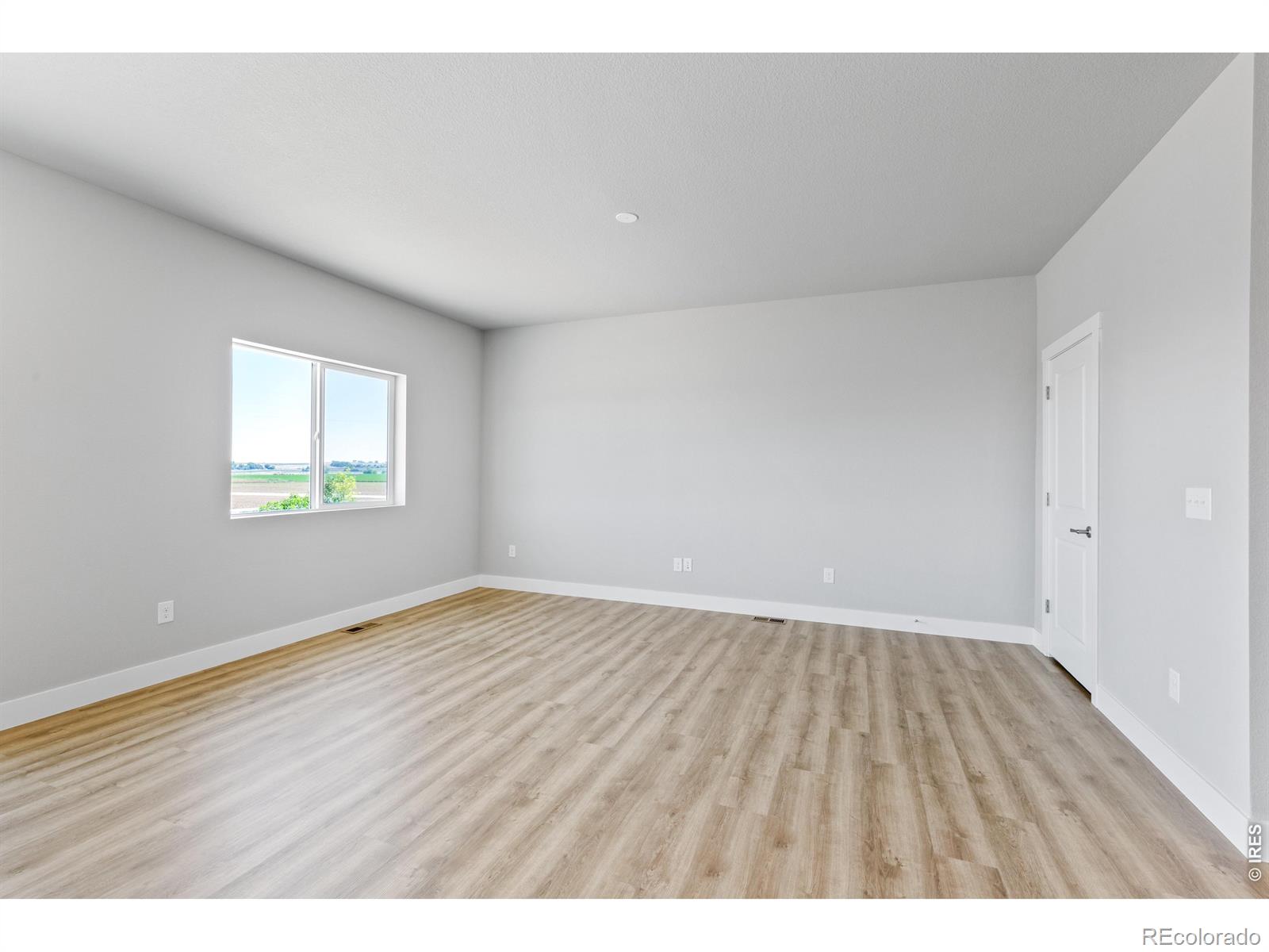 MLS Image #11 for 713  muturu road,johnstown, Colorado