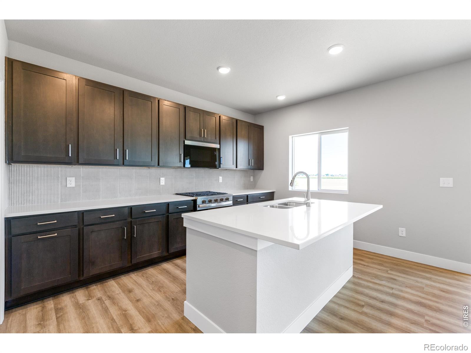MLS Image #5 for 713  muturu road,johnstown, Colorado