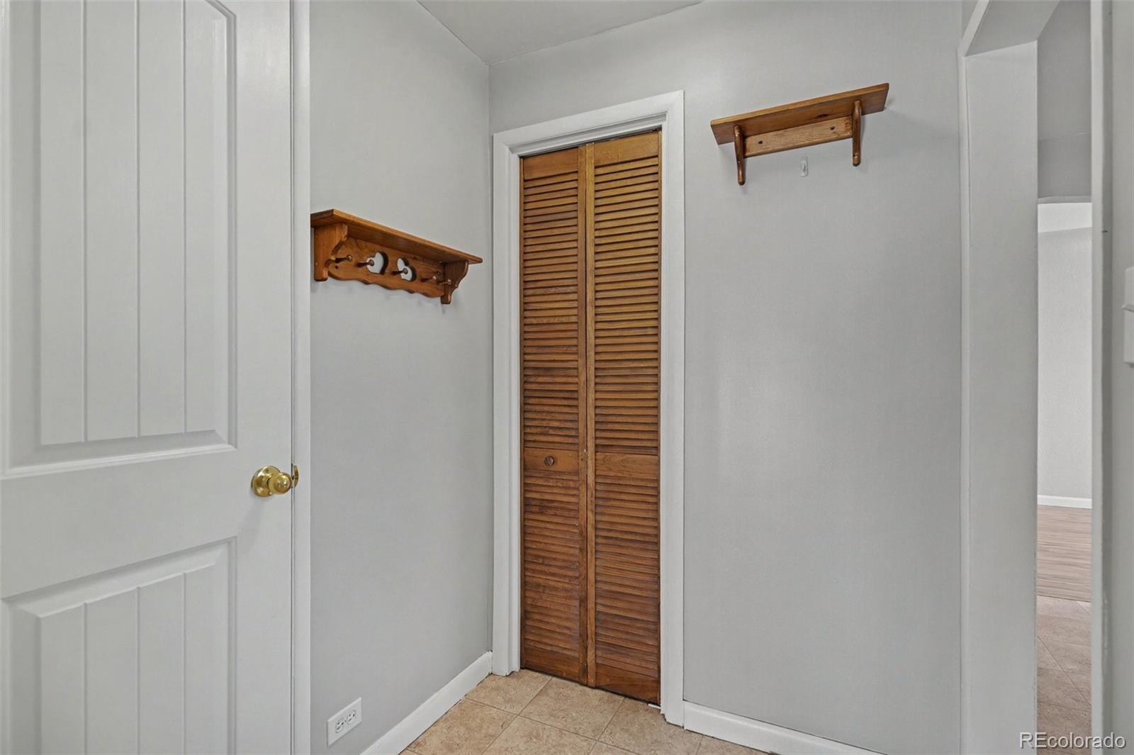 MLS Image #17 for 2143 s bannock street,denver, Colorado