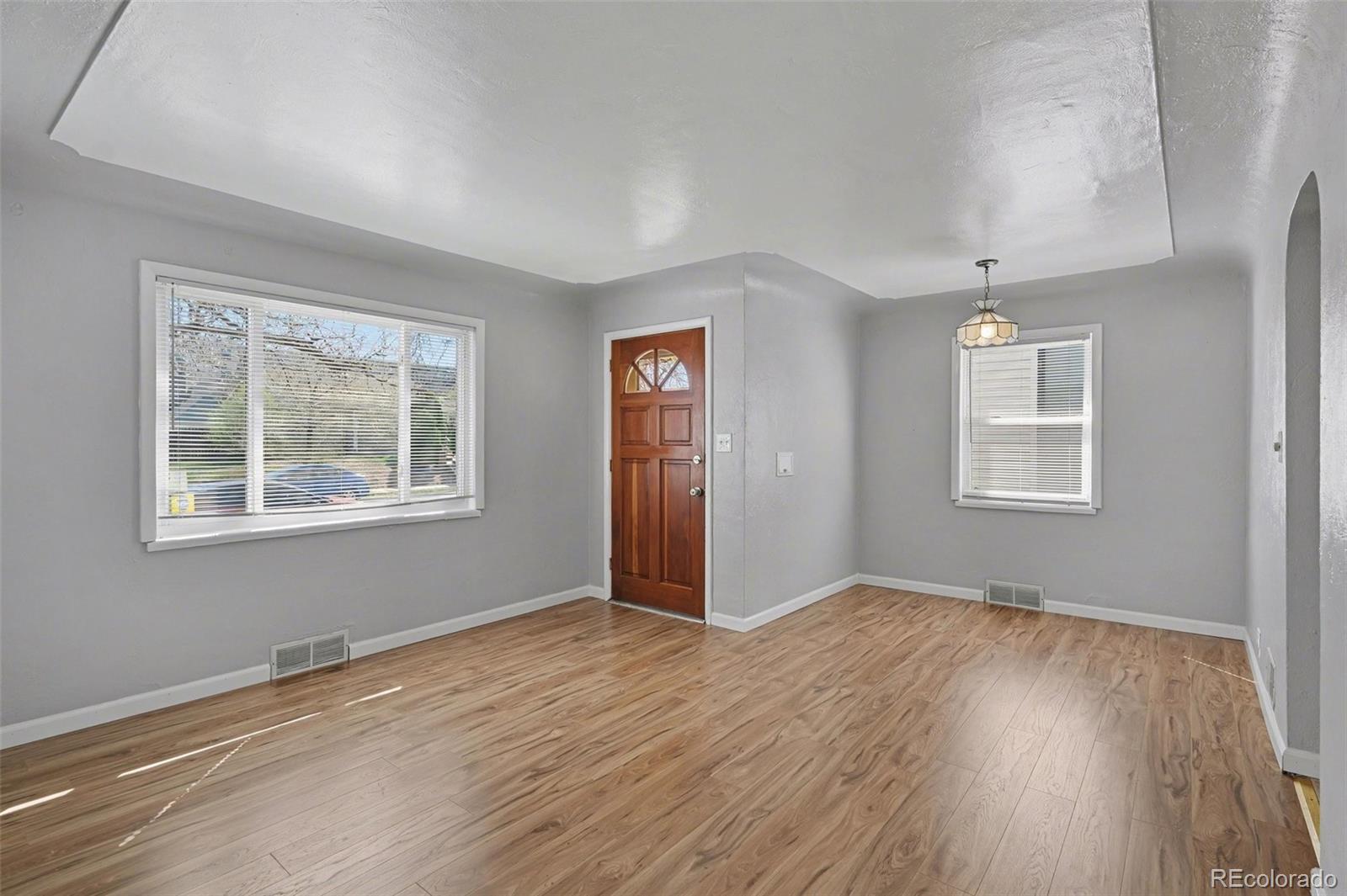 MLS Image #4 for 2143 s bannock street,denver, Colorado