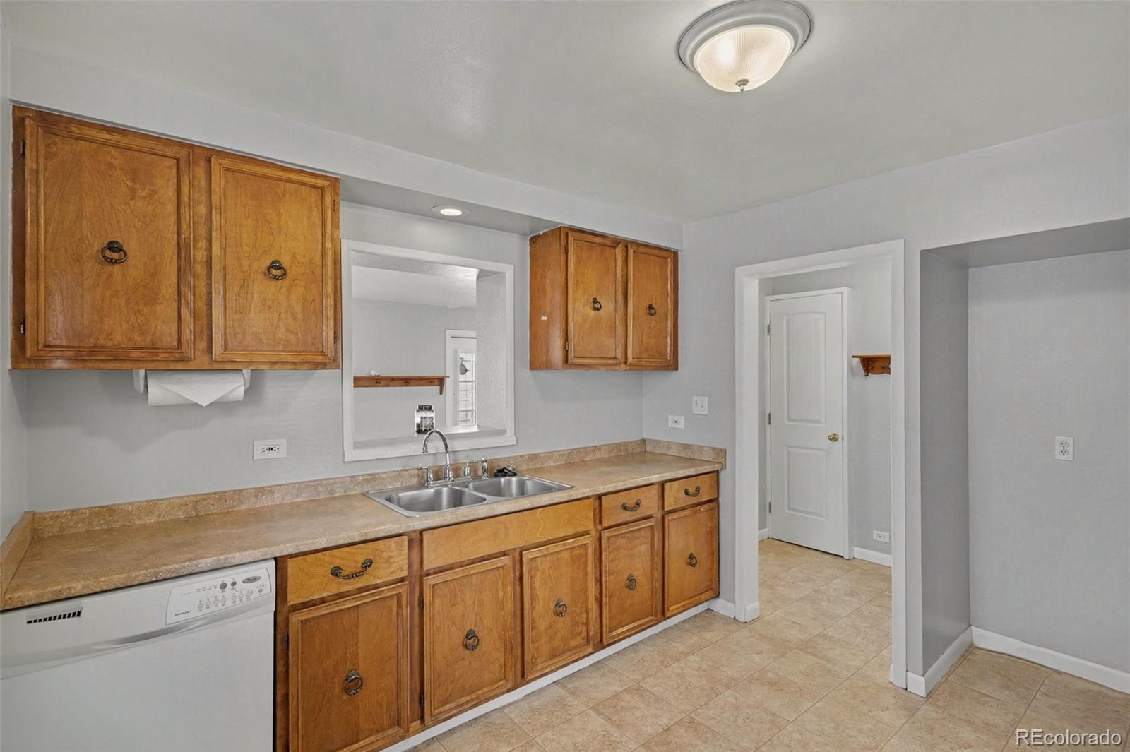 MLS Image #8 for 2143 s bannock street,denver, Colorado