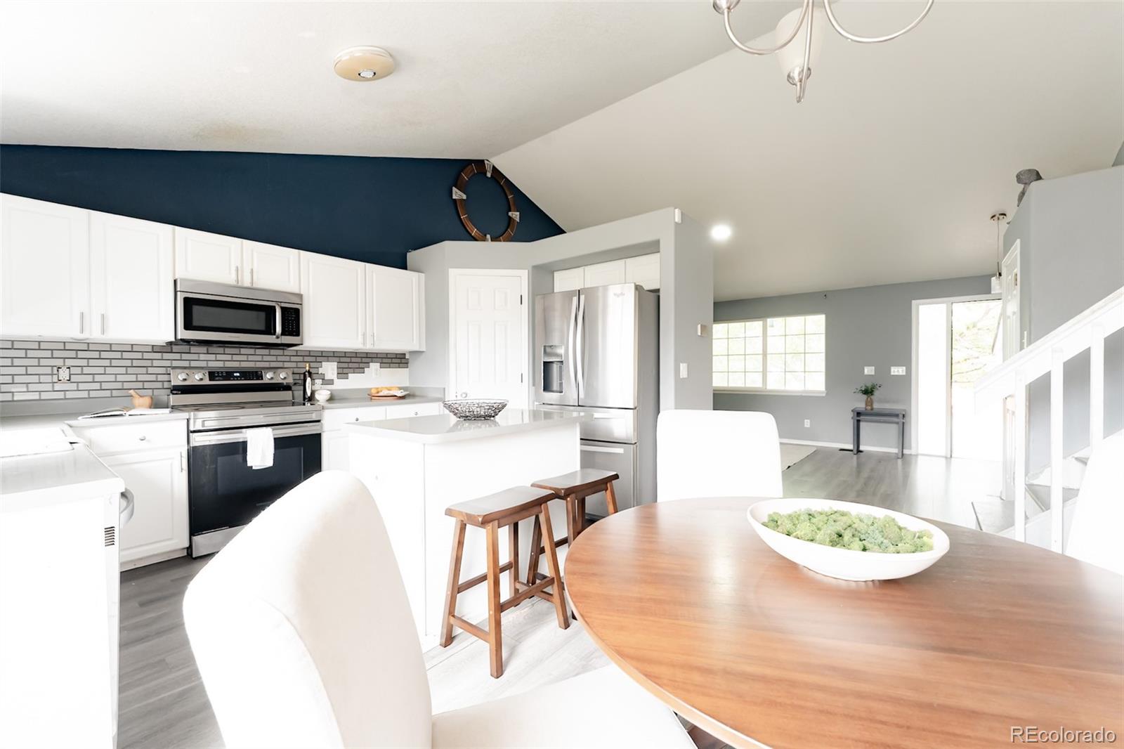 MLS Image #11 for 14824 e 52nd avenue,denver, Colorado