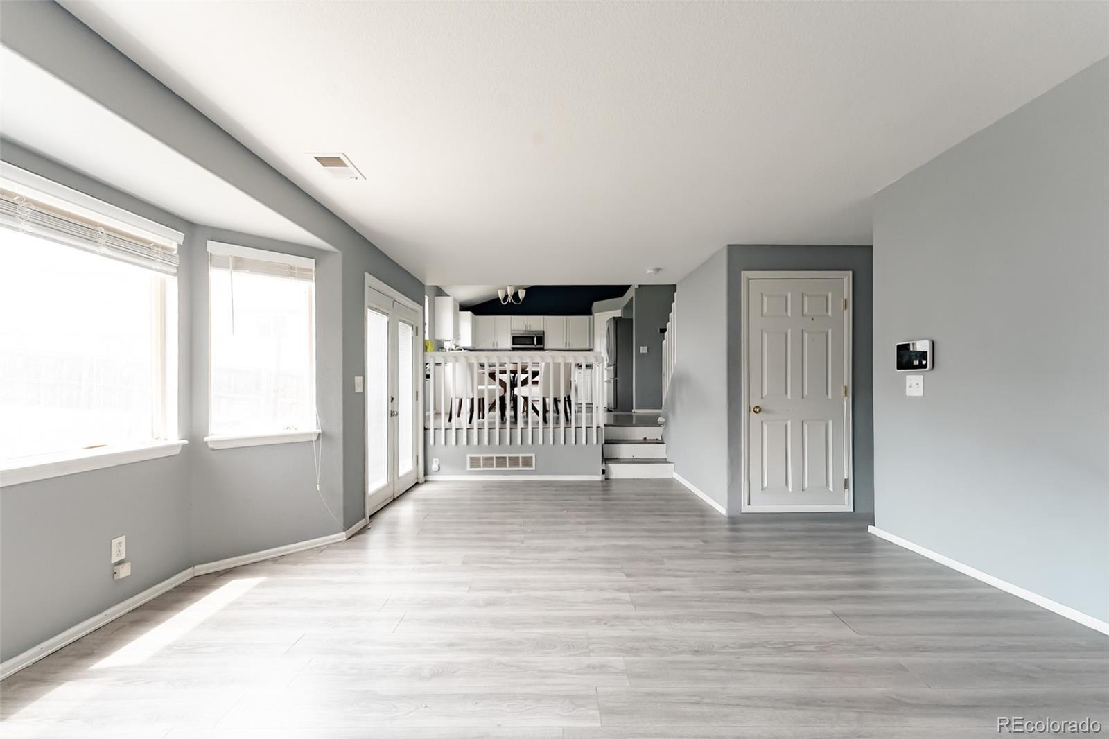 MLS Image #14 for 14824 e 52nd avenue,denver, Colorado