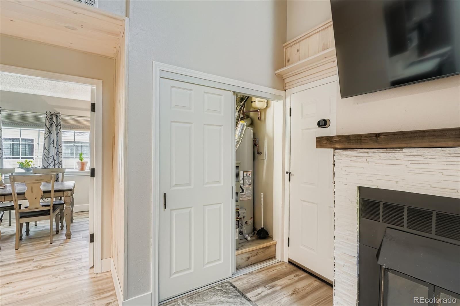 MLS Image #20 for 950 s dahlia street c,denver, Colorado