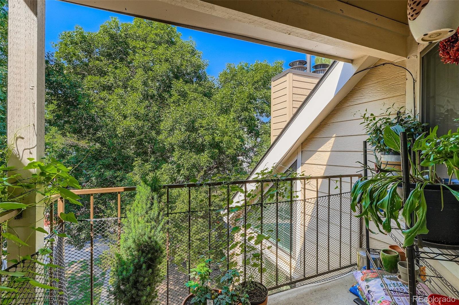 MLS Image #22 for 950 s dahlia street c,denver, Colorado
