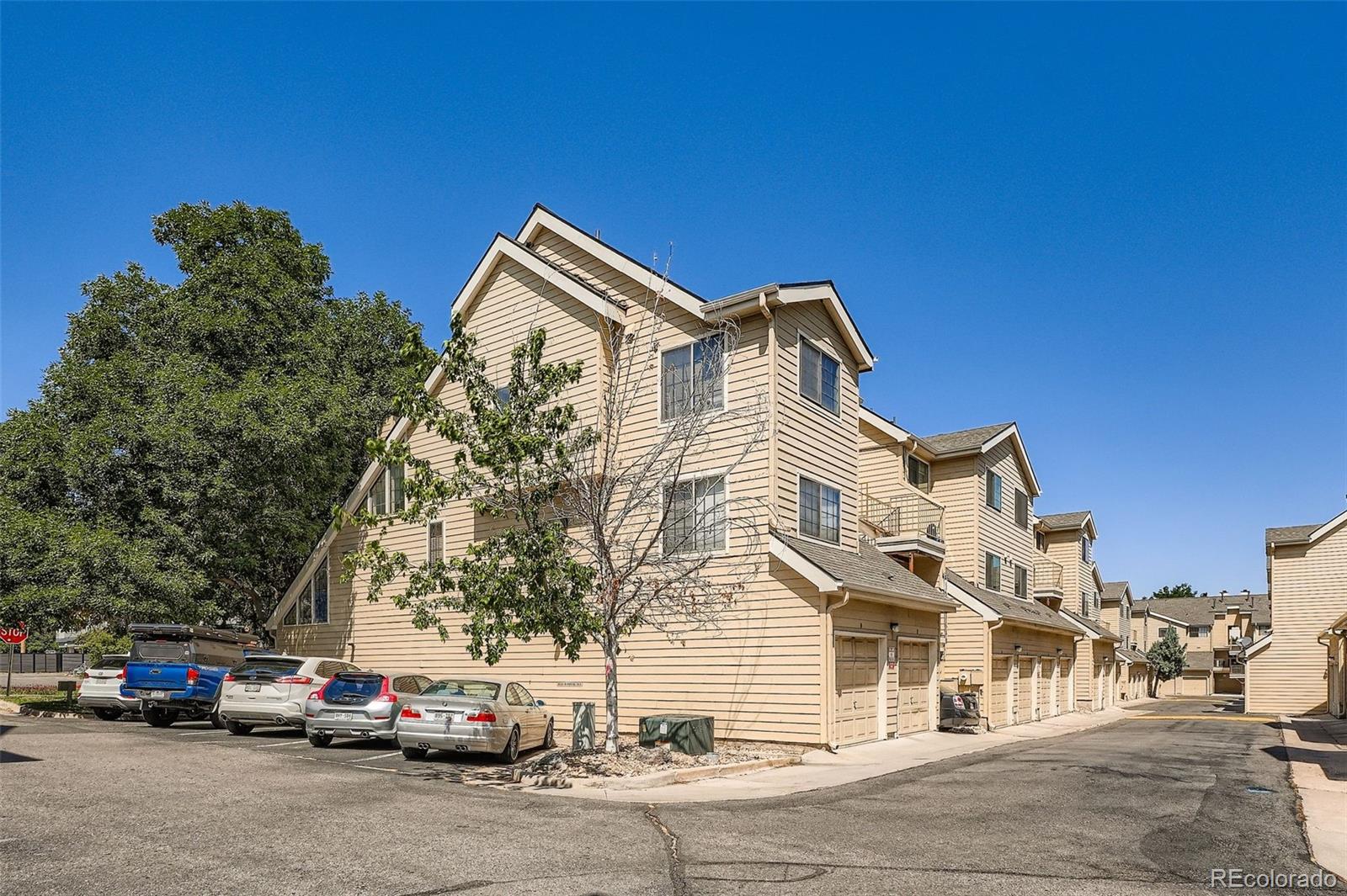 MLS Image #23 for 950 s dahlia street c,denver, Colorado