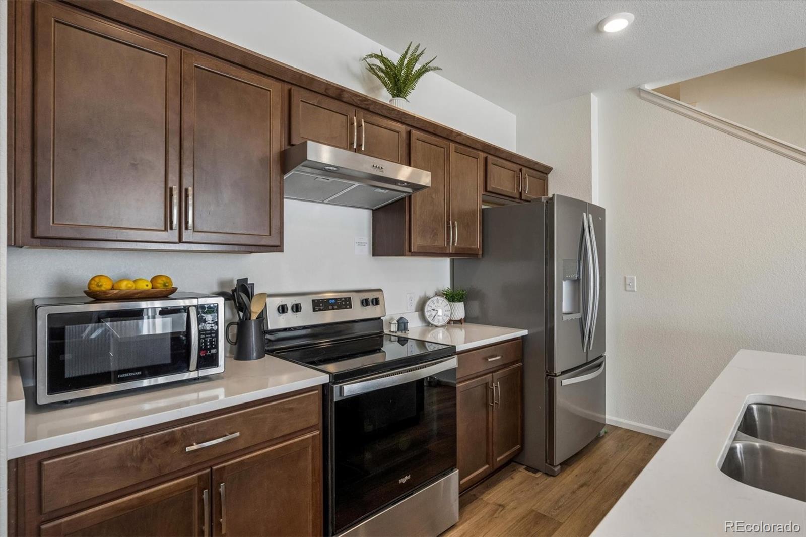 MLS Image #10 for 608 n bersshine court,aurora, Colorado