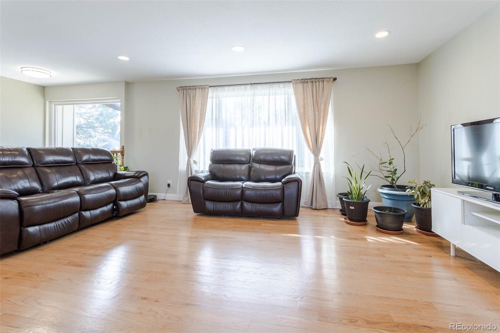 MLS Image #4 for 7423 e costilla boulevard,centennial, Colorado
