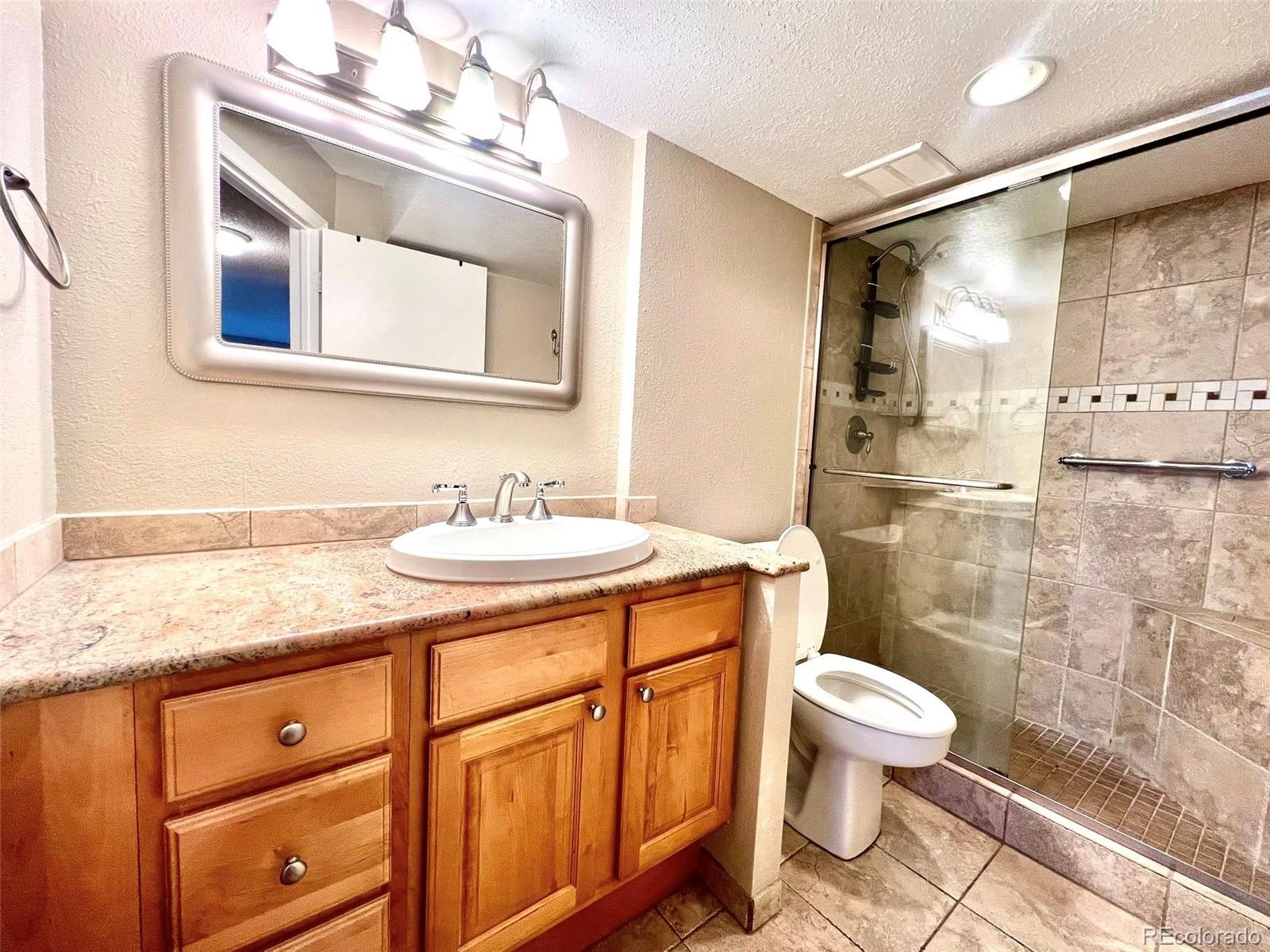 MLS Image #17 for 2  adams street,denver, Colorado