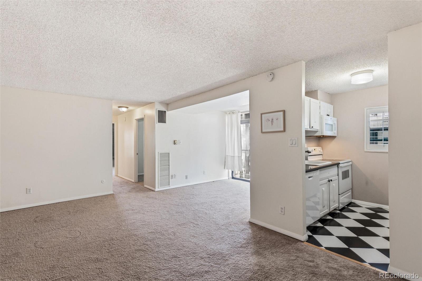 MLS Image #8 for 2  adams street 910,denver, Colorado