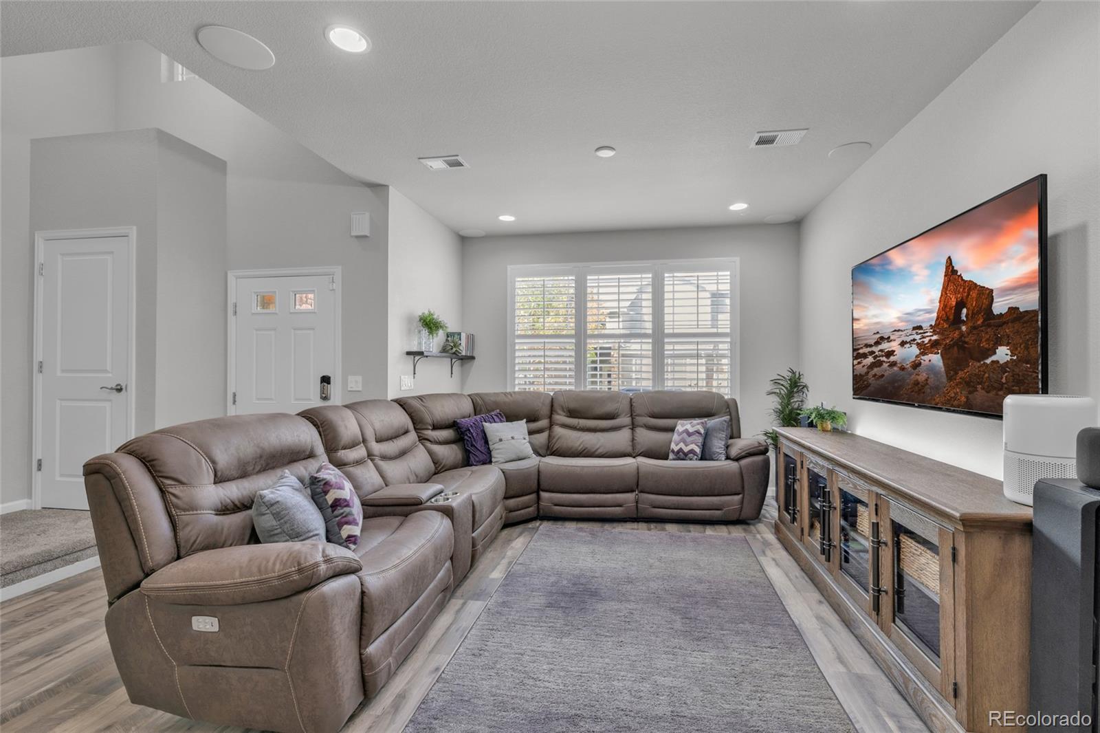 MLS Image #9 for 1877 s buchanan circle,aurora, Colorado