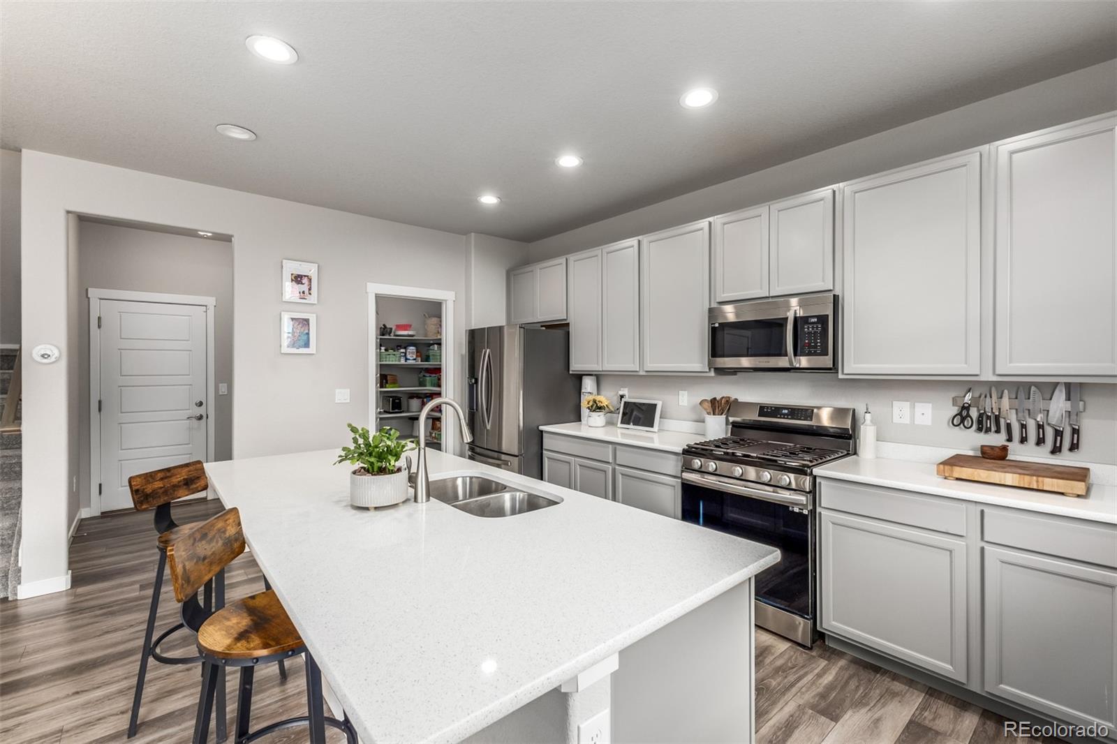 MLS Image #14 for 90  sabin way,lochbuie, Colorado