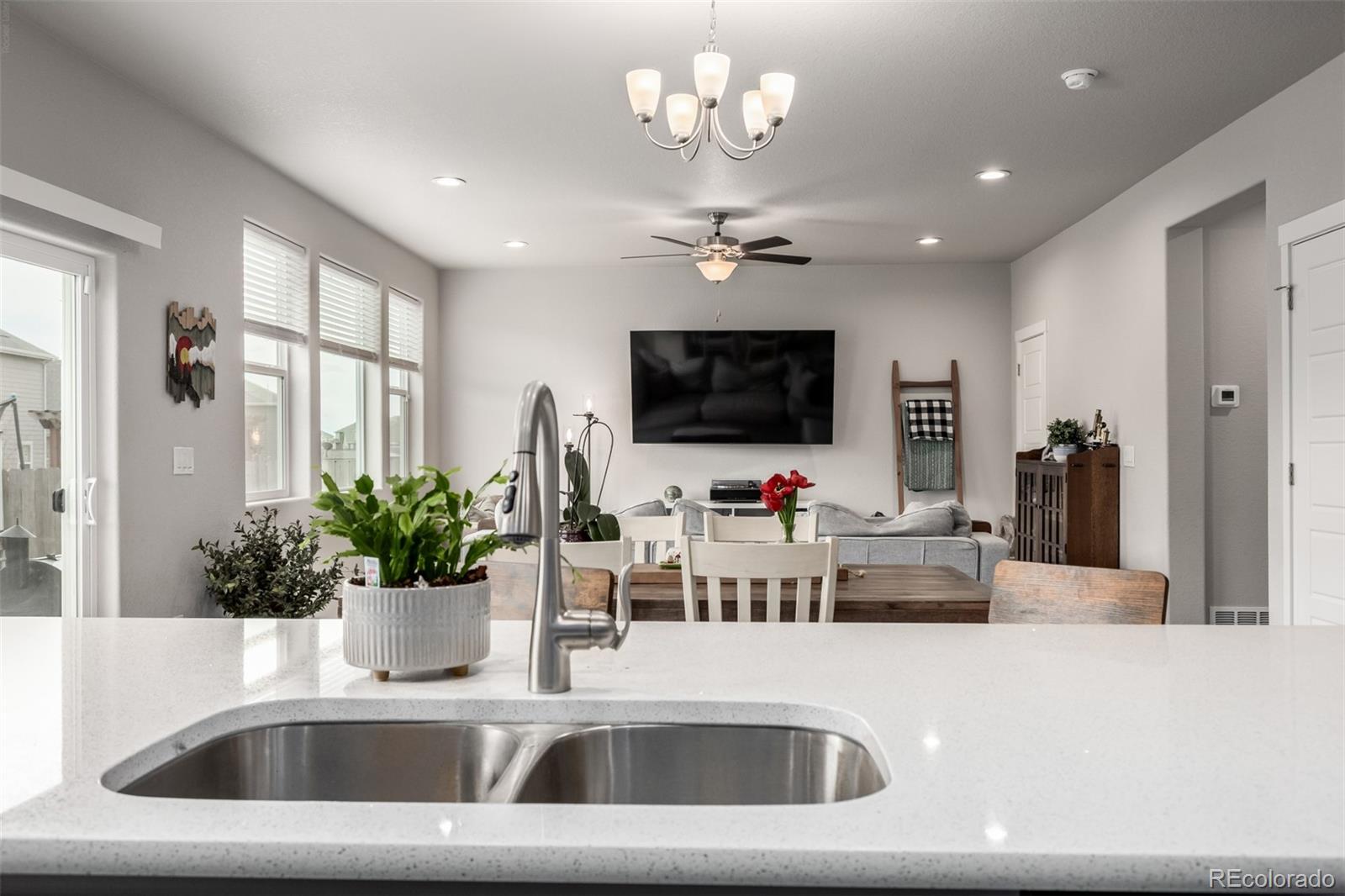 MLS Image #16 for 90  sabin way,lochbuie, Colorado