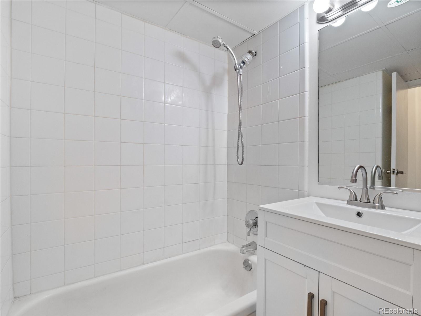 MLS Image #12 for 2225  buchtel boulevard 601,denver, Colorado