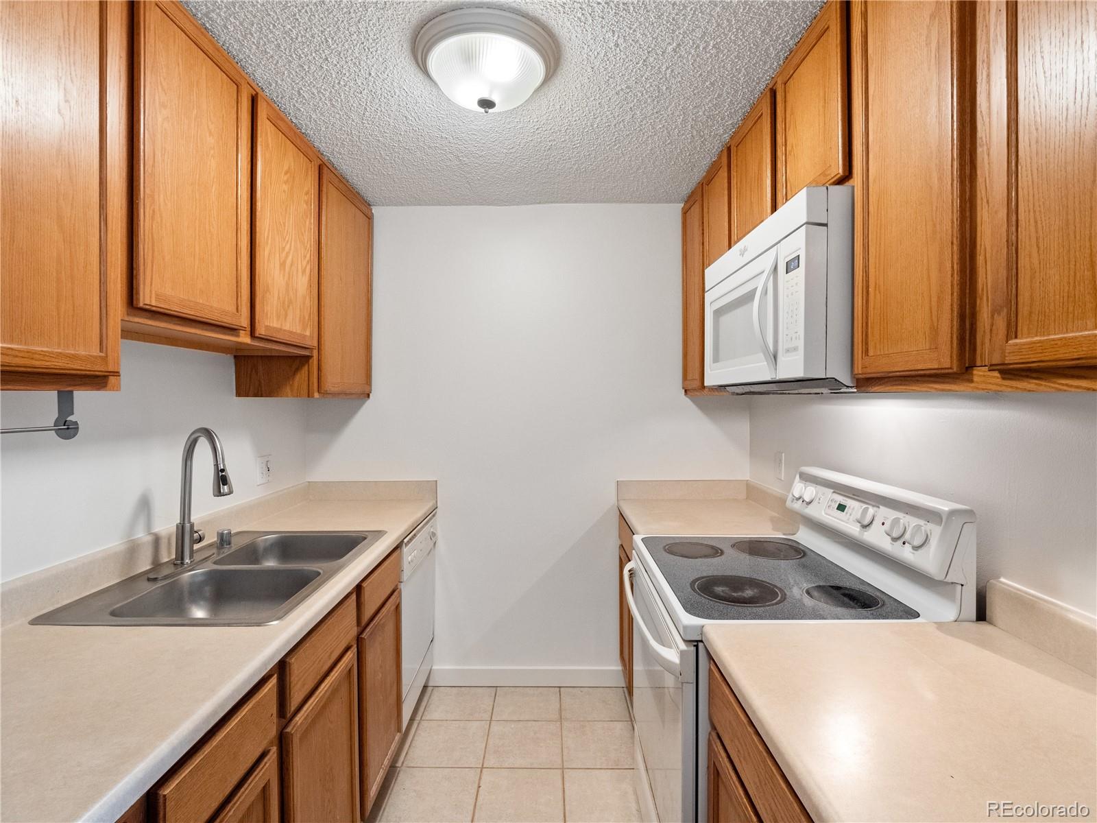 MLS Image #5 for 2225  buchtel boulevard 601,denver, Colorado