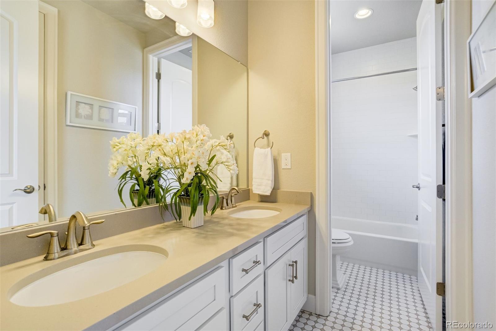 MLS Image #27 for 6971 e orchard place,centennial, Colorado