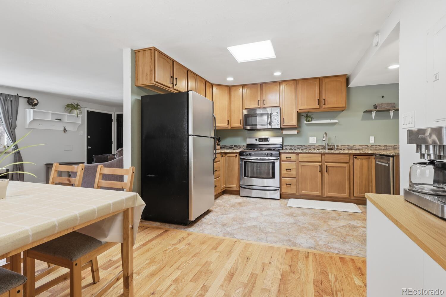 MLS Image #10 for 4740 e jewell avenue,denver, Colorado