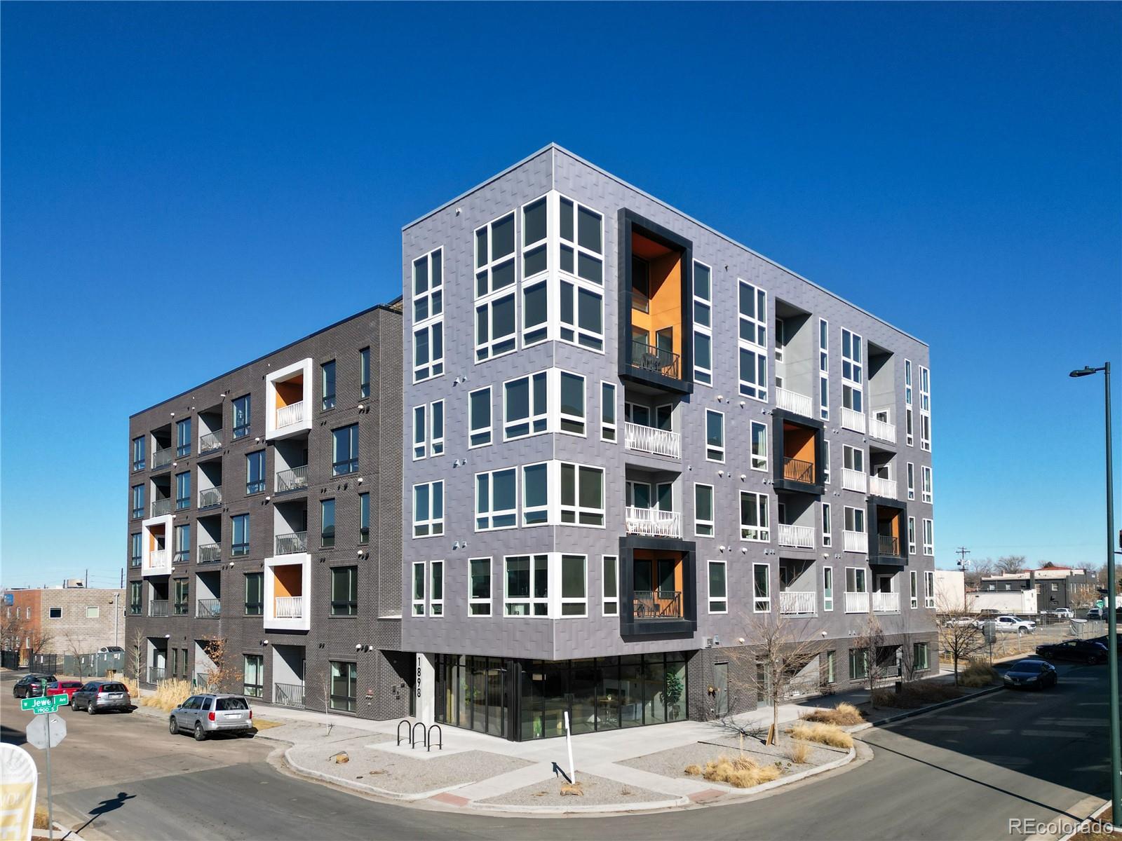 MLS Image #28 for 1898 s bannock street 404,denver, Colorado