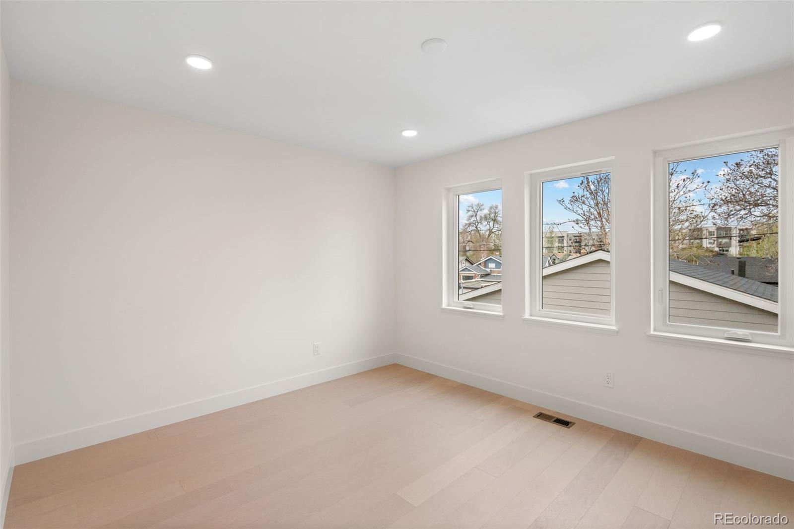 MLS Image #16 for 2135 s sherman street,denver, Colorado