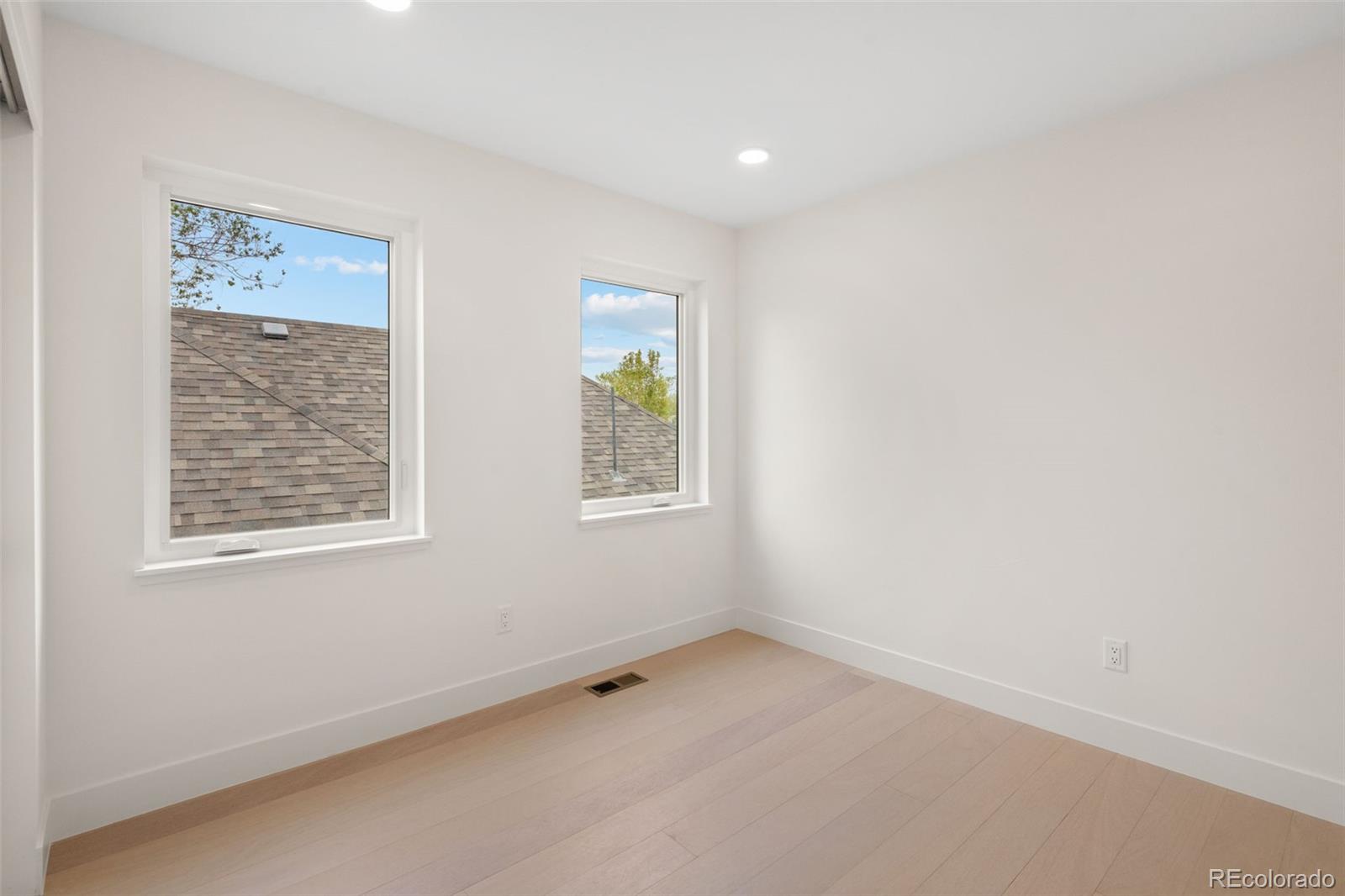 MLS Image #18 for 2135 s sherman street,denver, Colorado