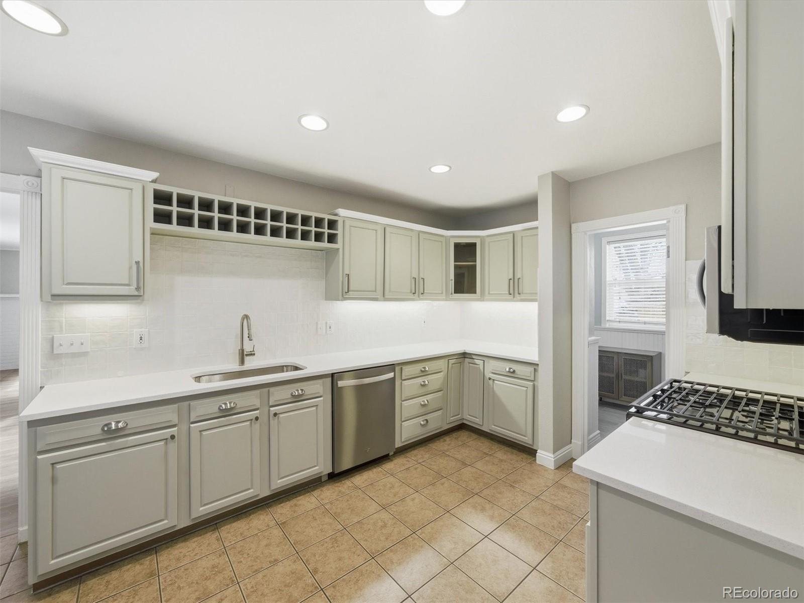 MLS Image #25 for 4245 s clarkson street,englewood, Colorado