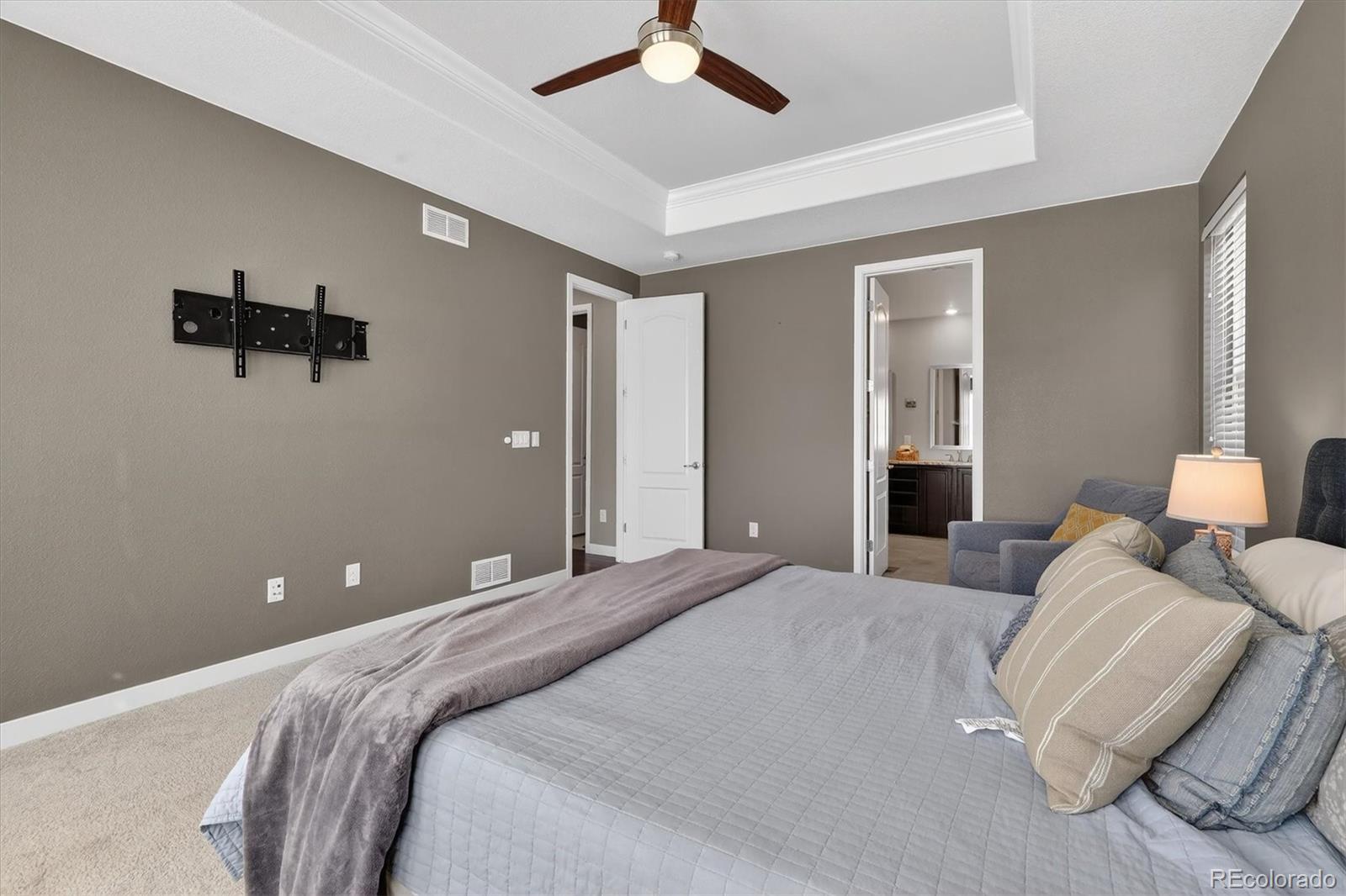 MLS Image #18 for 18812 w 84th avenue,arvada, Colorado