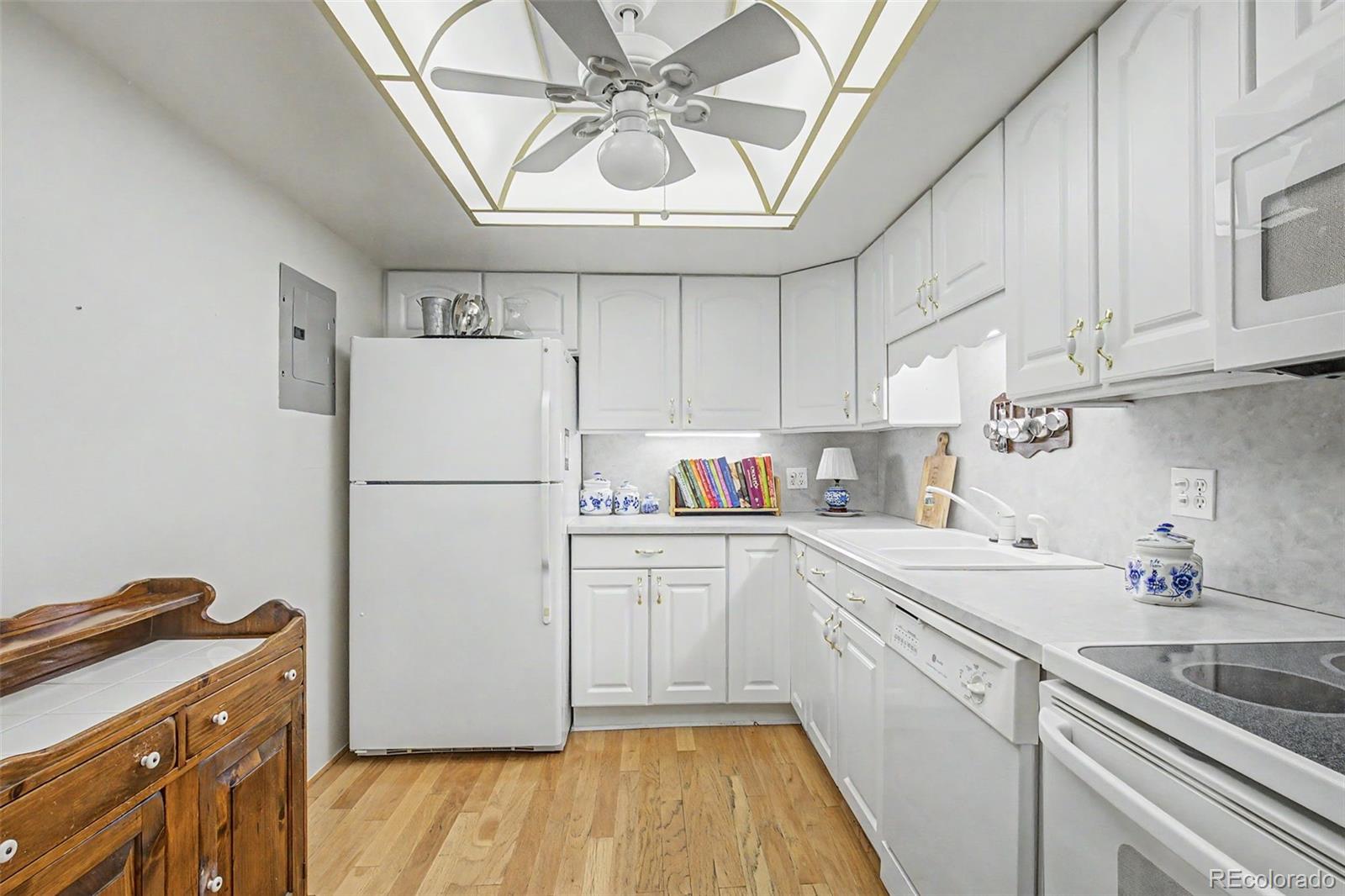 MLS Image #2 for 13601 e marina drive,aurora, Colorado