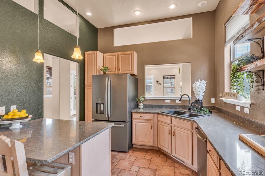 MLS Image #5 for 4720  desert candle drive,pueblo, Colorado