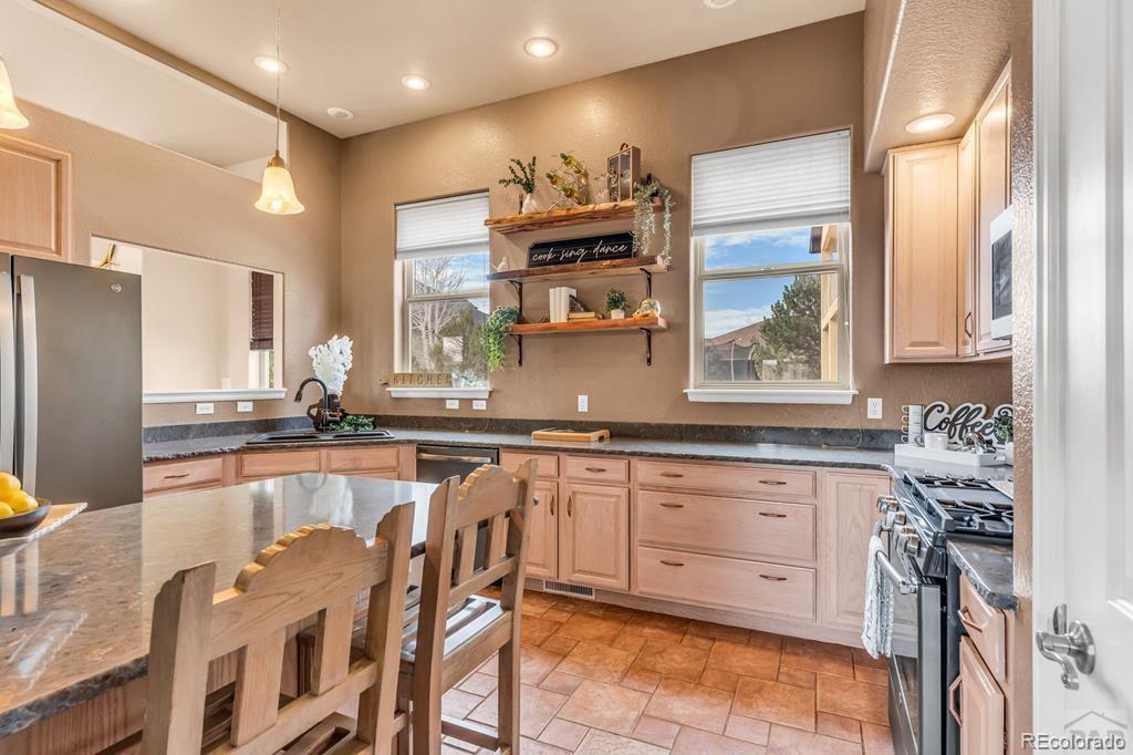 MLS Image #6 for 4720  desert candle drive,pueblo, Colorado