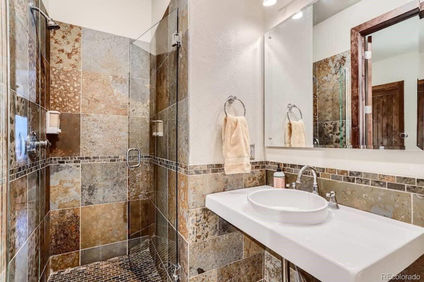 MLS Image #17 for 2101  larimer street 303,denver, Colorado