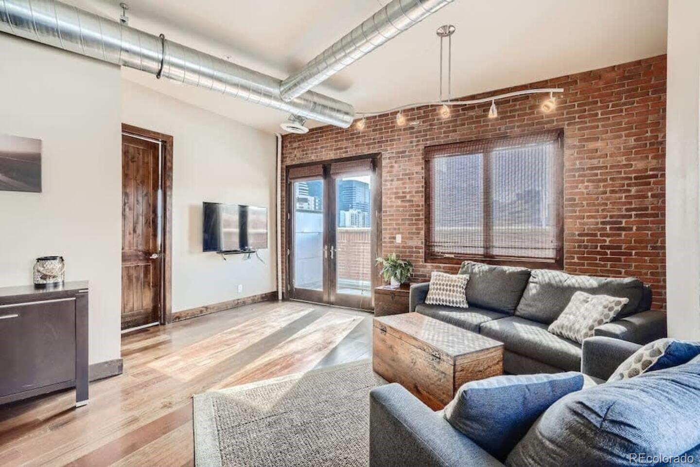 MLS Image #7 for 2101  larimer street 303,denver, Colorado