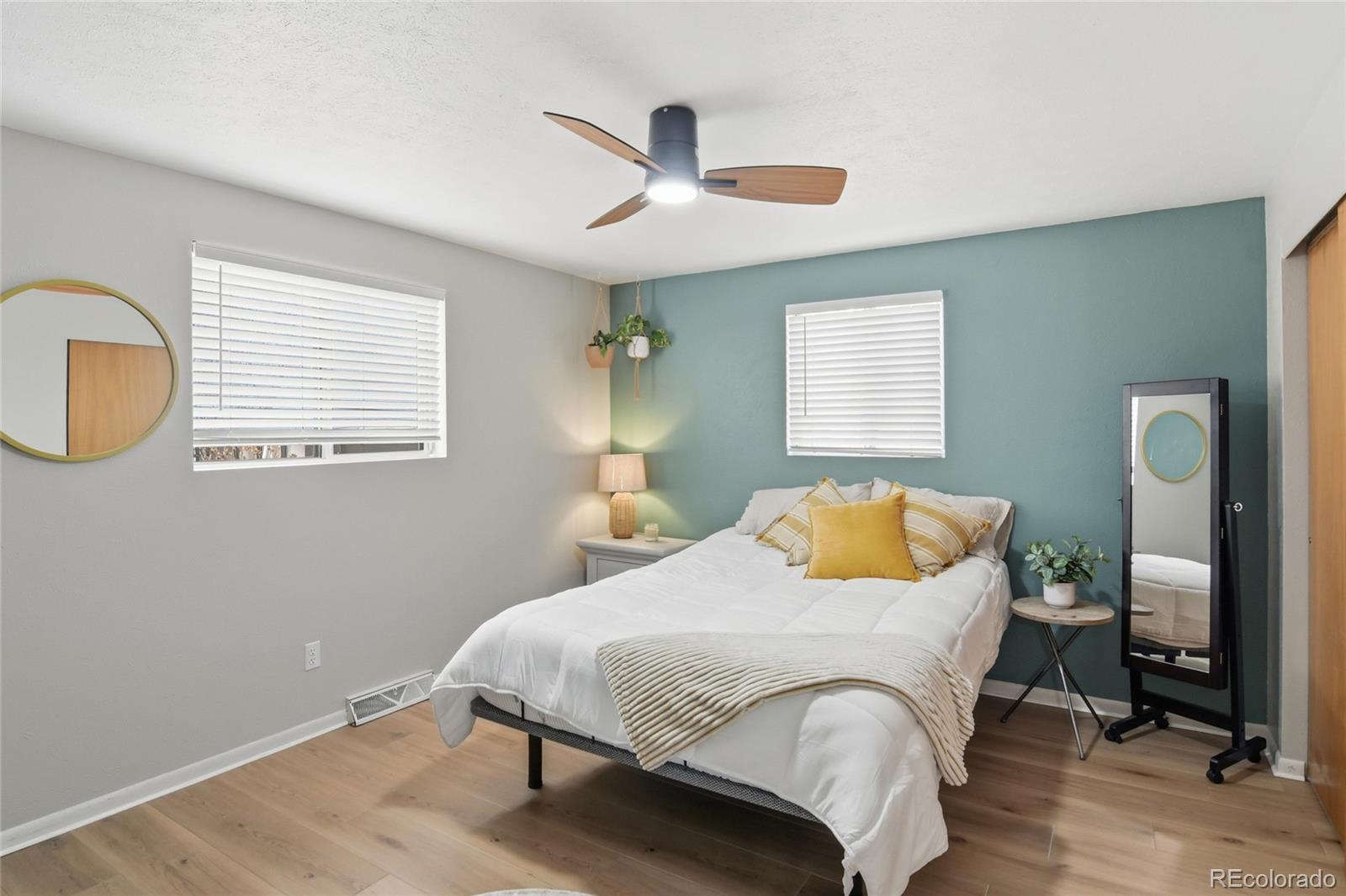 MLS Image #11 for 4737 s pennsylvania street,englewood, Colorado