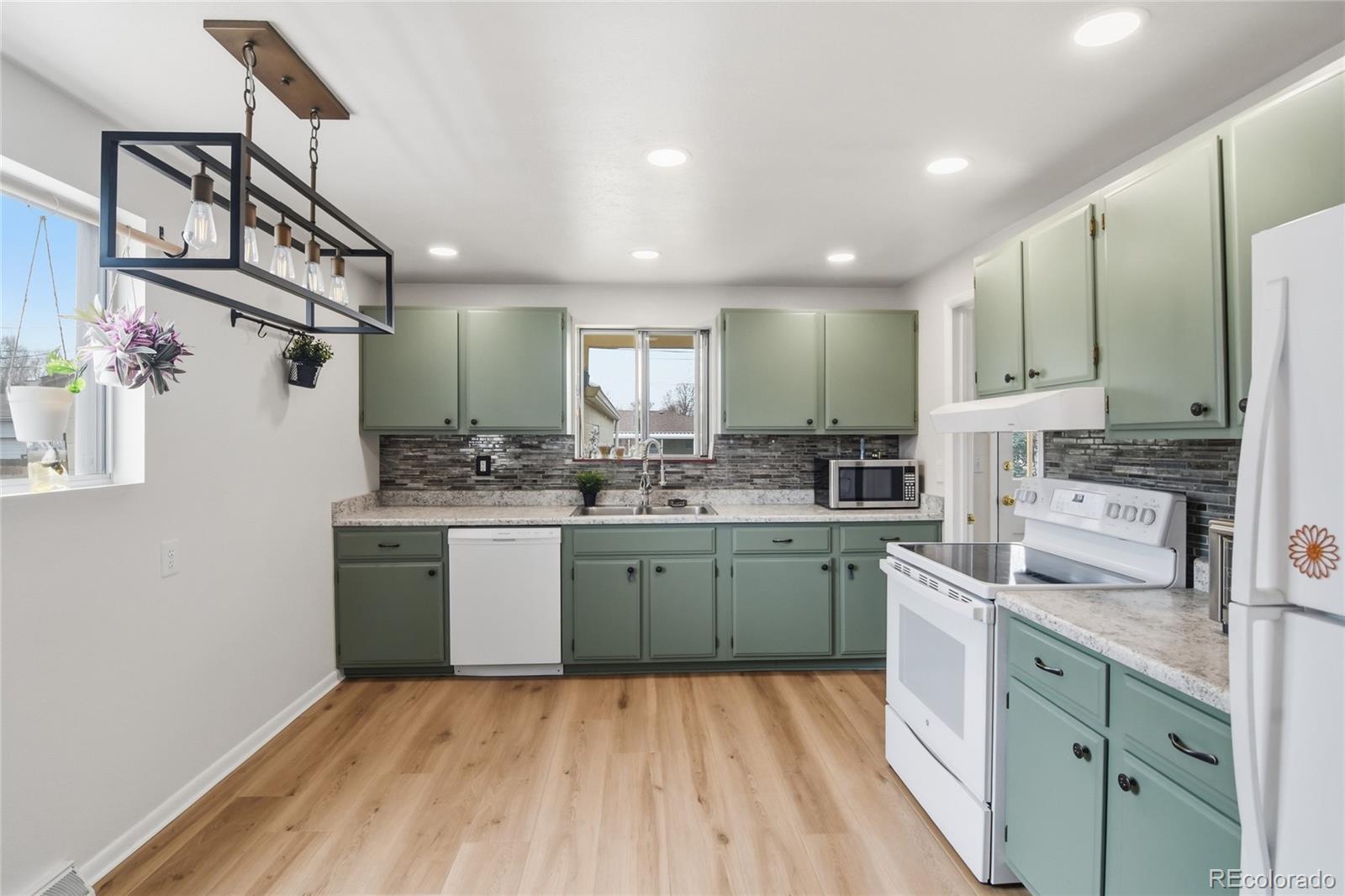 MLS Image #6 for 4737 s pennsylvania street,englewood, Colorado