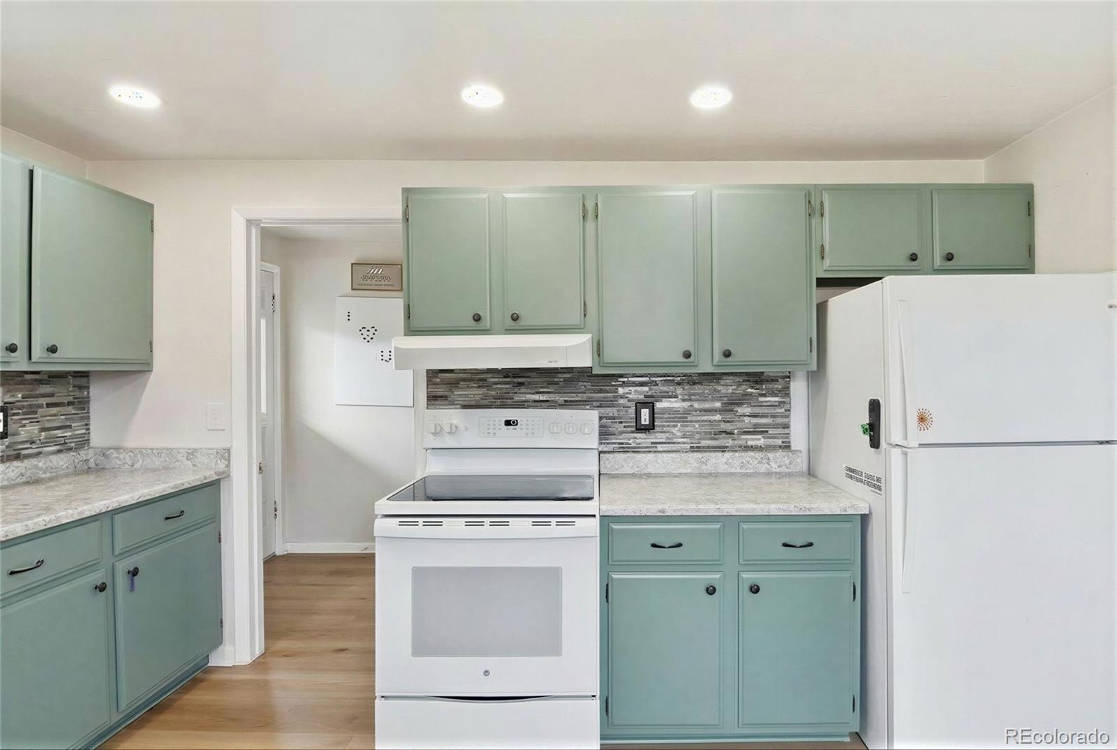 MLS Image #9 for 4737 s pennsylvania street,englewood, Colorado