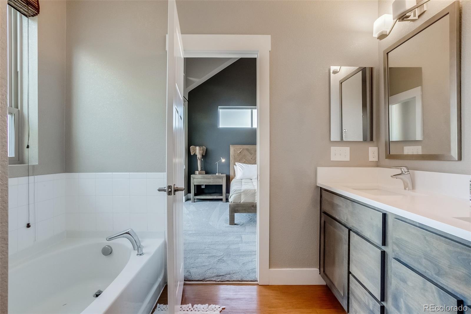 MLS Image #20 for 3219  spruce street,denver, Colorado