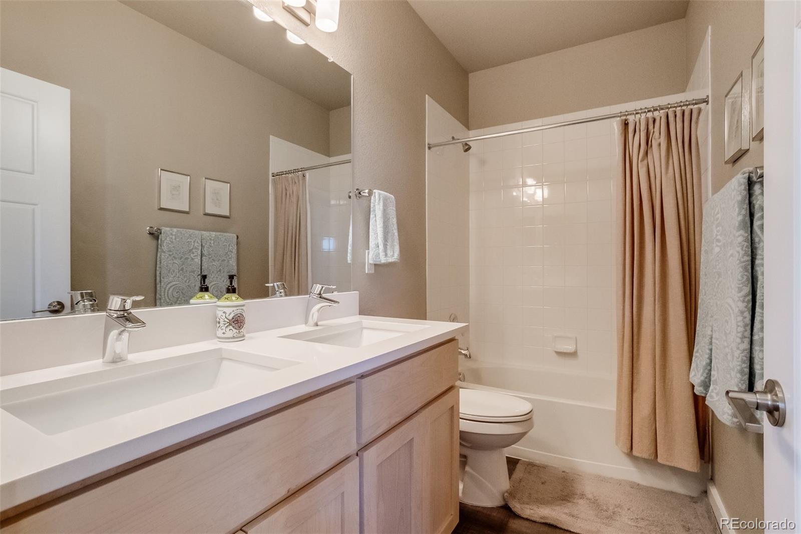 MLS Image #33 for 3219  spruce street,denver, Colorado
