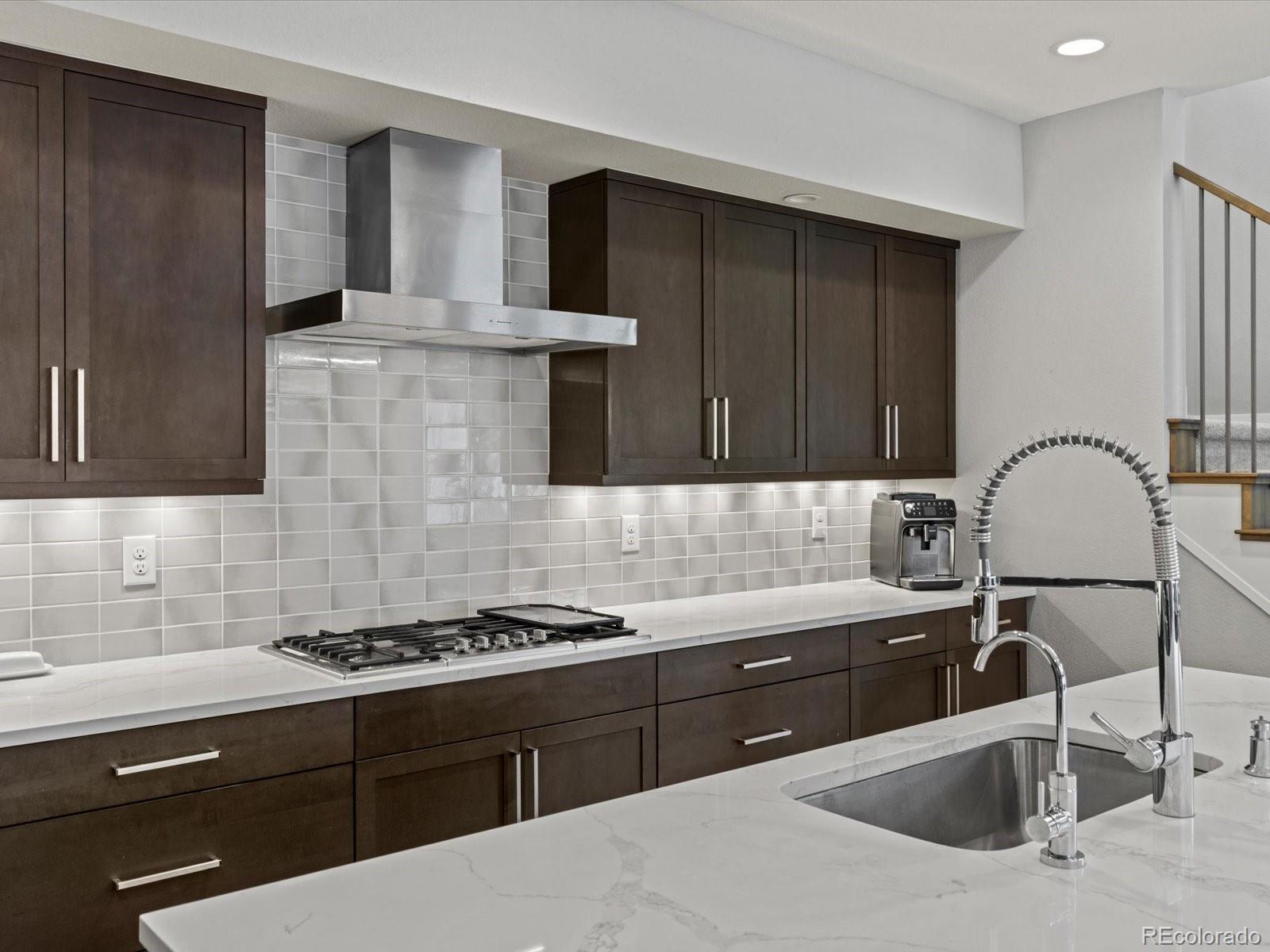 MLS Image #9 for 9399 e 58th drive,denver, Colorado