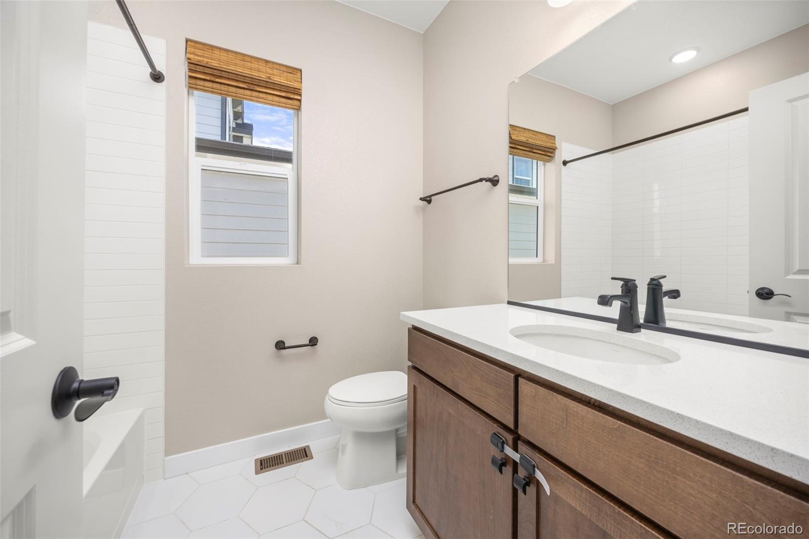 MLS Image #10 for 5426  riverbend avenue,firestone, Colorado