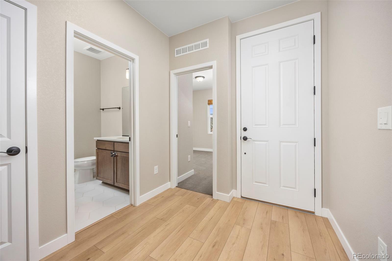 MLS Image #3 for 5426  riverbend avenue,firestone, Colorado