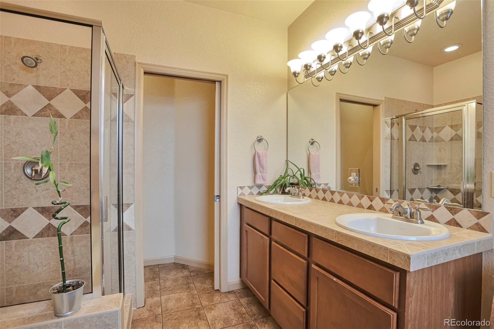 MLS Image #16 for 2686 s cherokee street,denver, Colorado