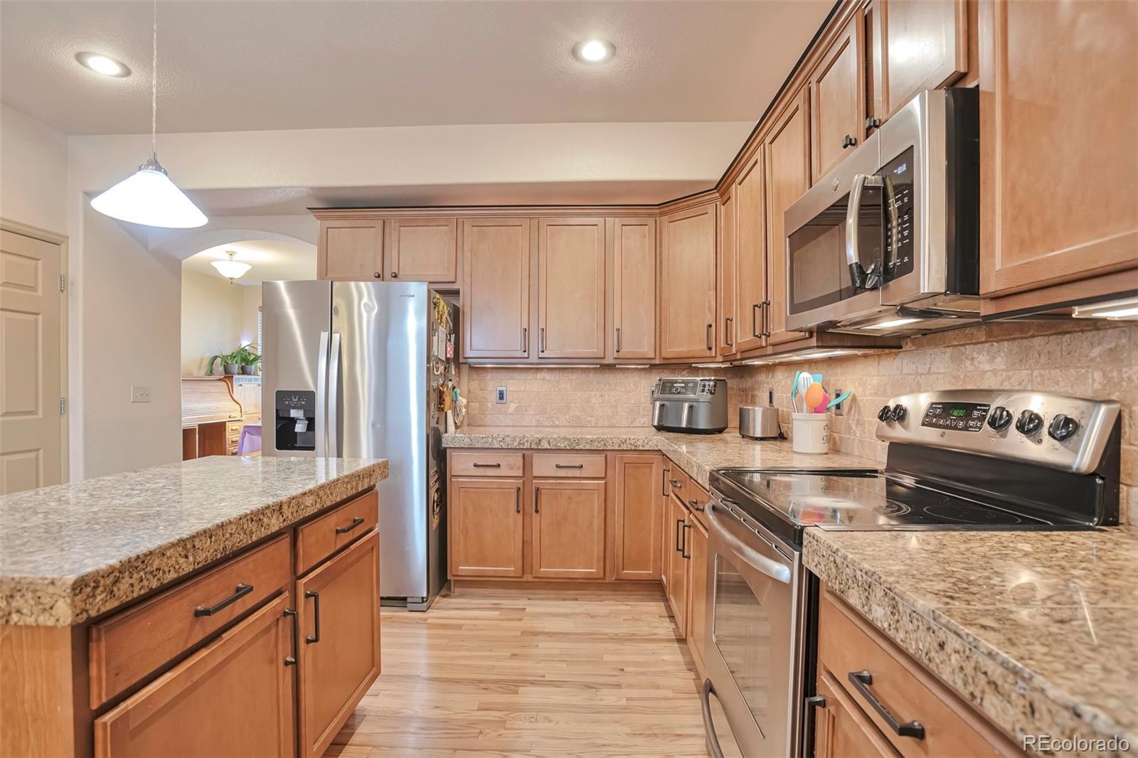 MLS Image #6 for 2686 s cherokee street,denver, Colorado