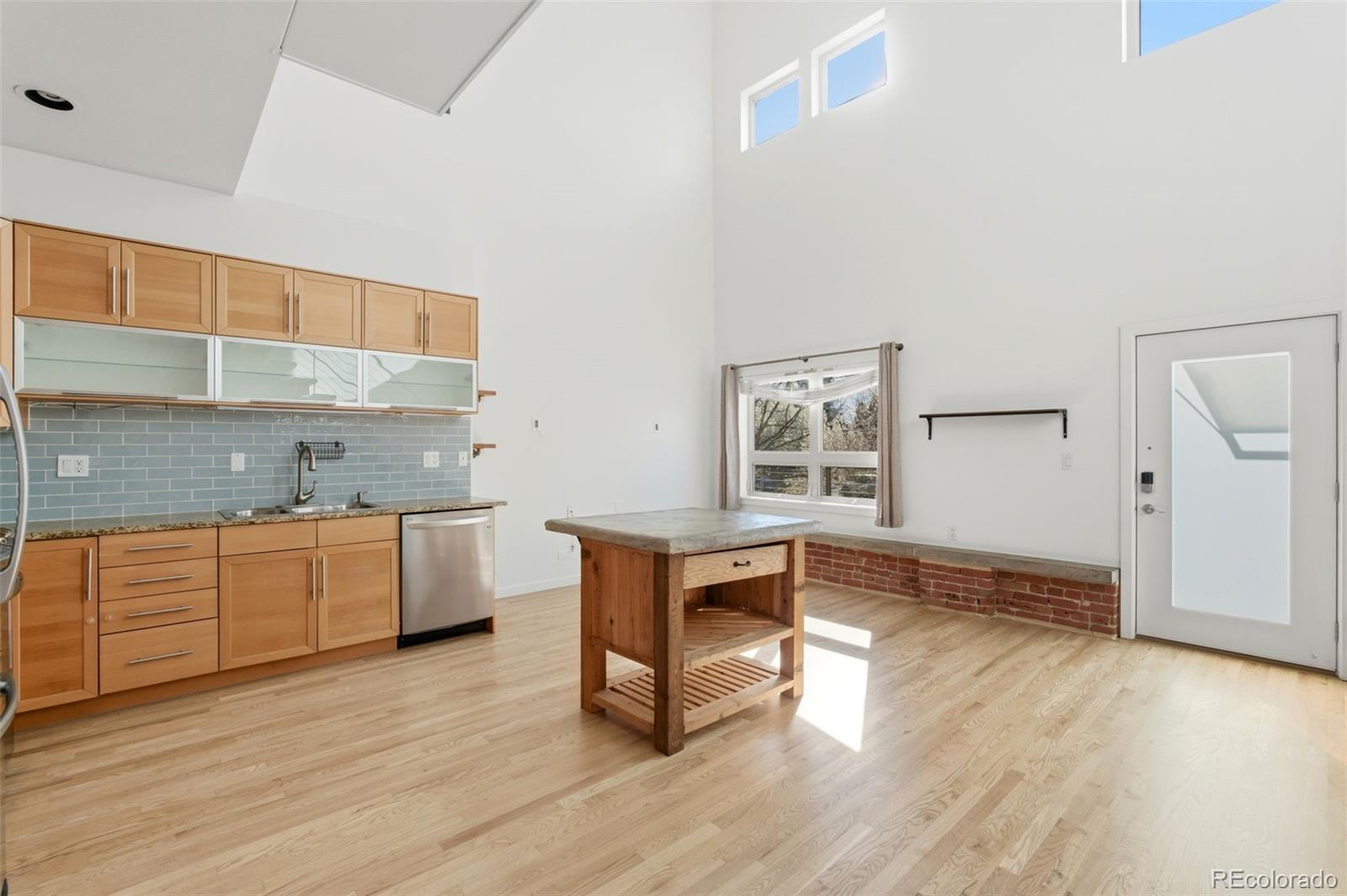 MLS Image #6 for 2501  grove street 206,denver, Colorado