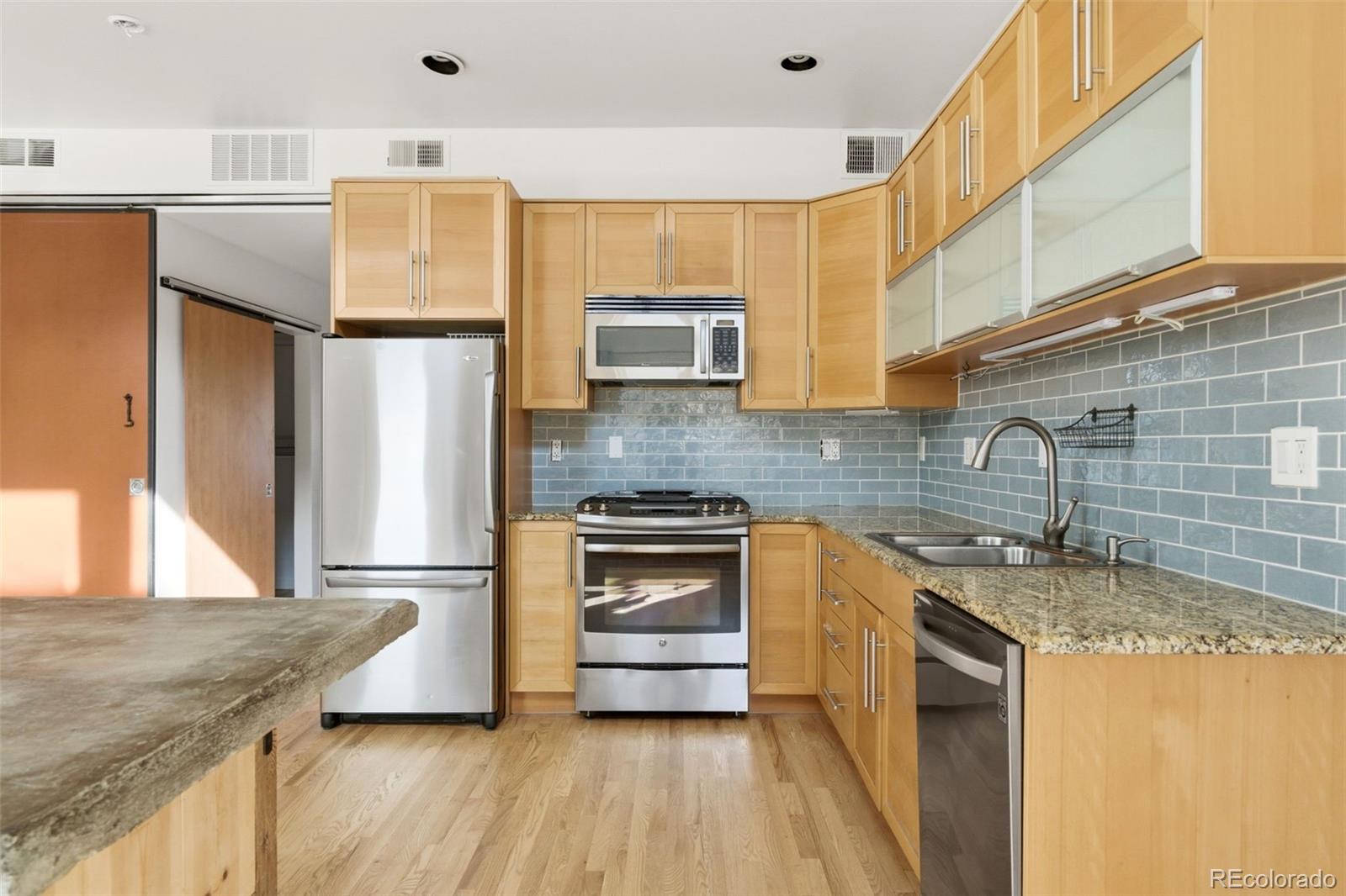 MLS Image #9 for 2501  grove street 206,denver, Colorado