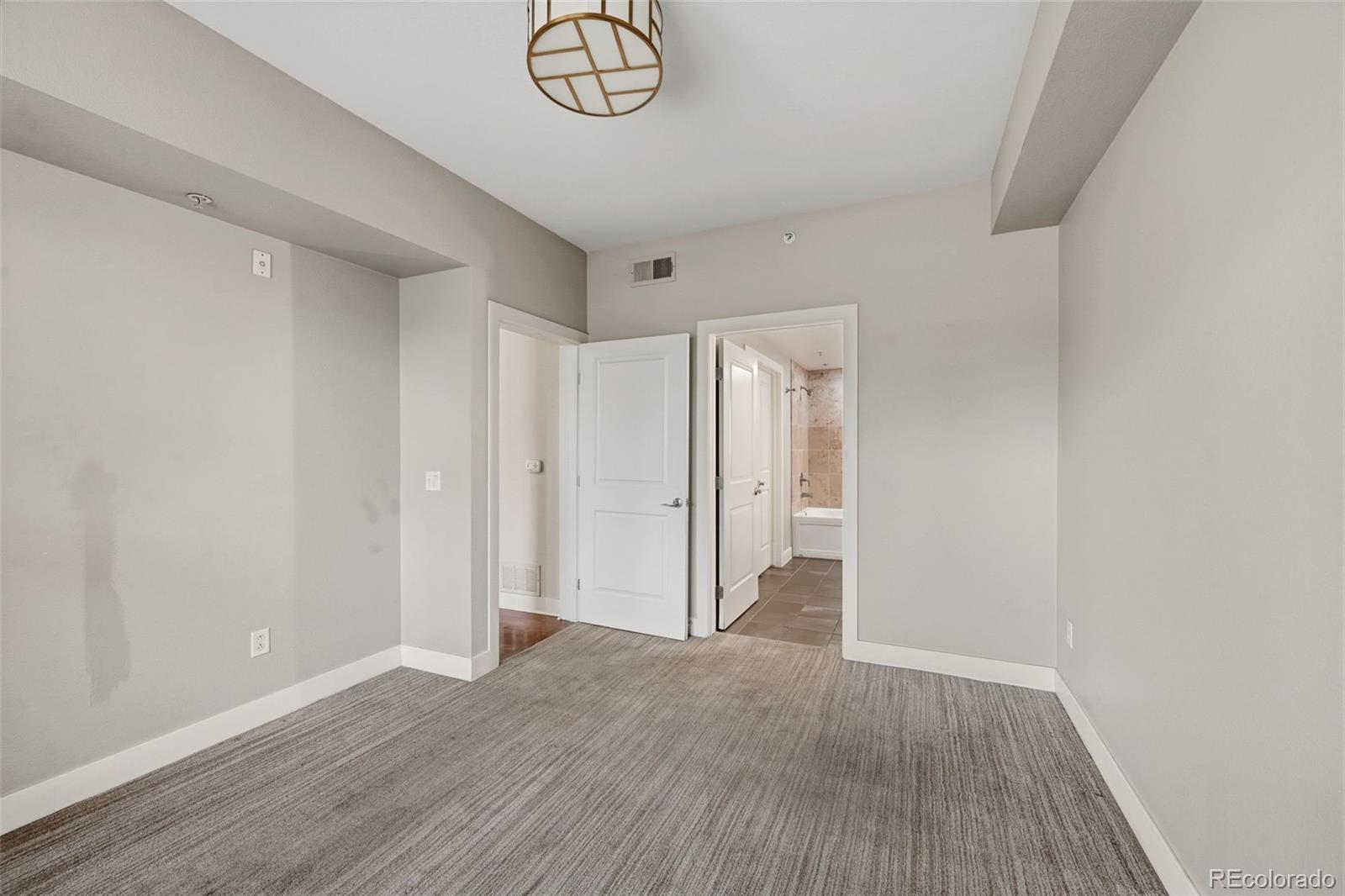 MLS Image #17 for 2240 n clay street 204,denver, Colorado